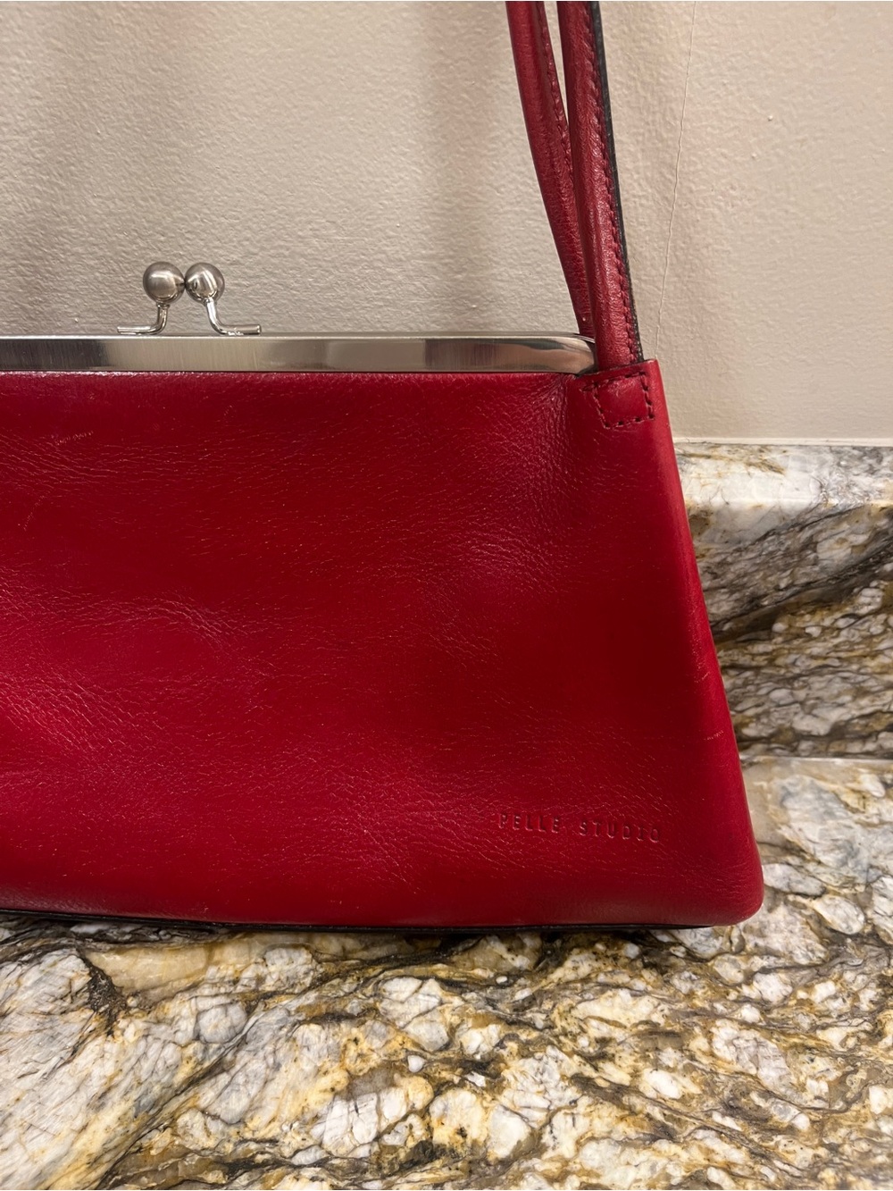 Vintage Pelle Studio Wilsons Leather Red Leather kiss-lock shoulder bag - Picture 5 of 12